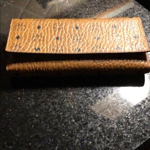 MCM wallet